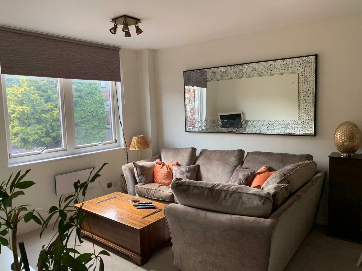 4 The Courtyard Central Windsor 2Br Экстерьер фото